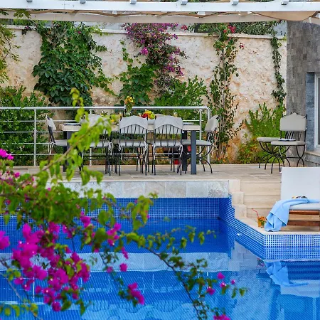 Sleeps 10 Air Con Wifi Vilă Kalkan